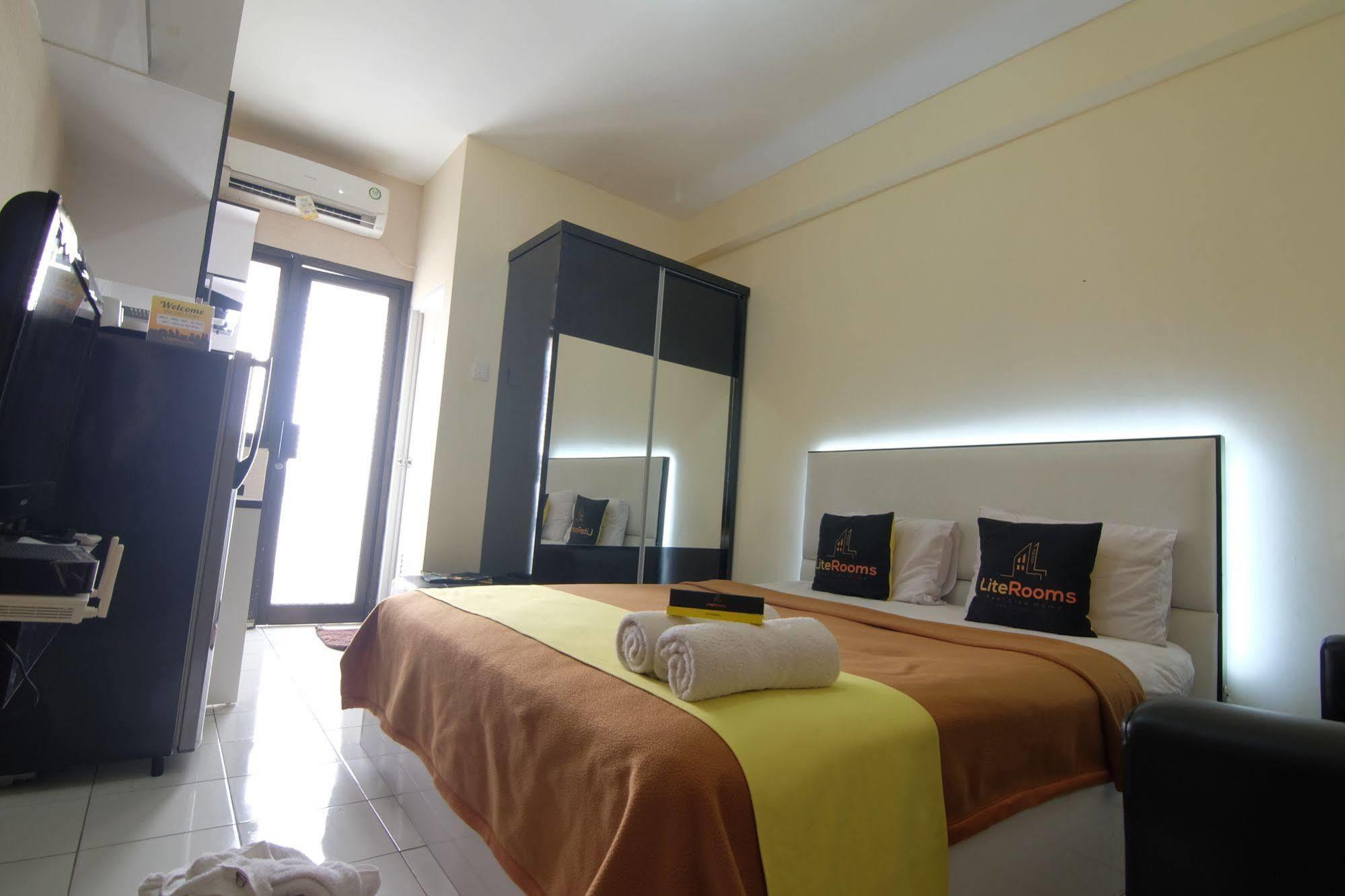 Literooms Kebagusan Aparthotel Jakarta